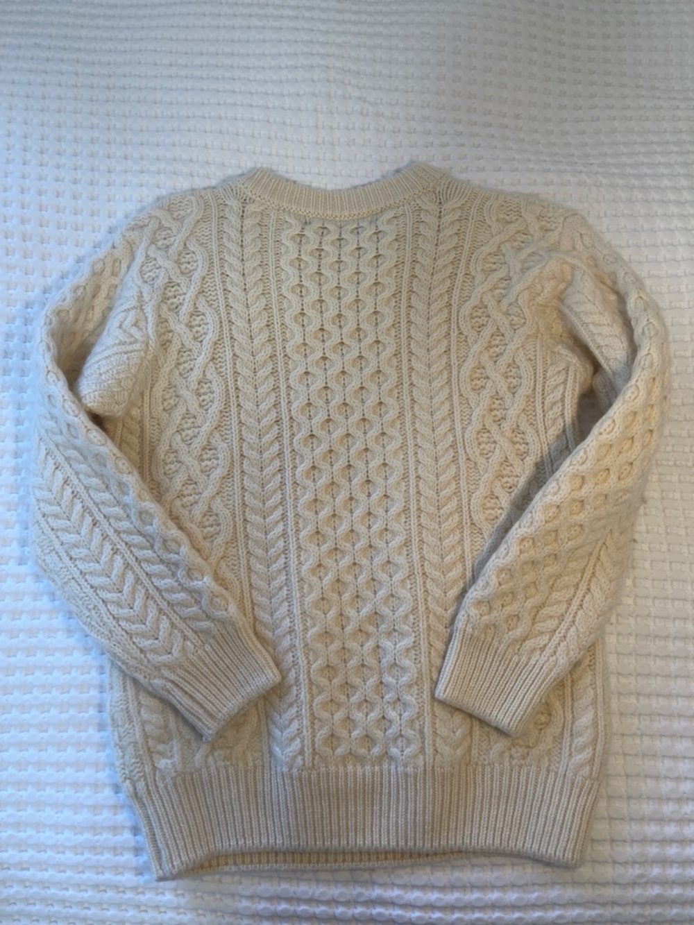 Women’s Cable Knit Sweater- 100% virgin wool! - Picture 3 of 7